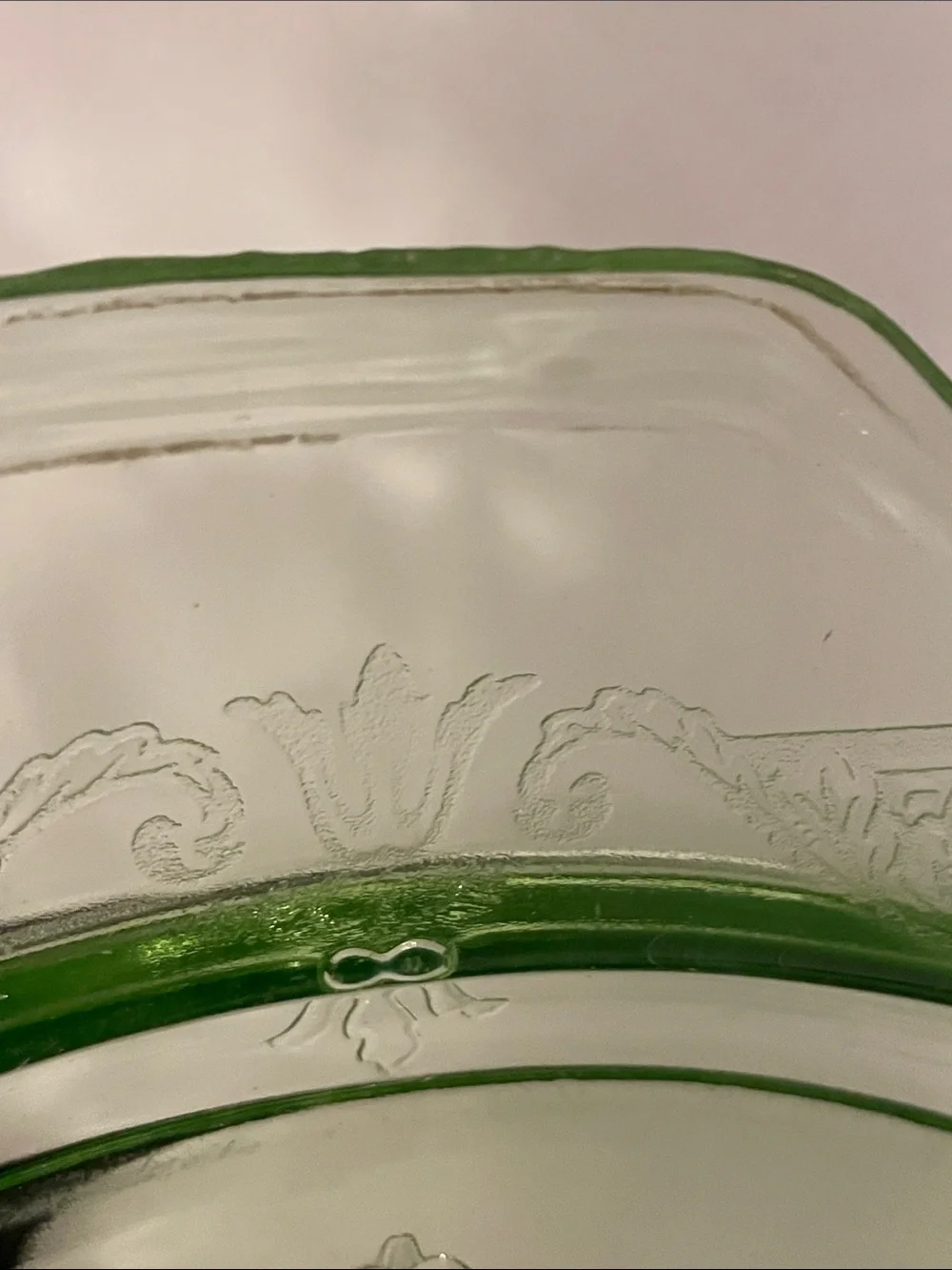 Vintage Anchor Hocking Uranium Glass Serving Plate Cake Plate Princess Pattern